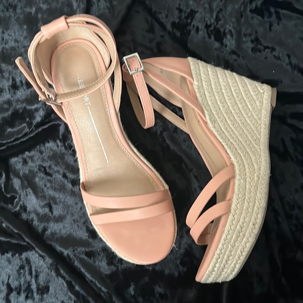 Report peach espadrilles
